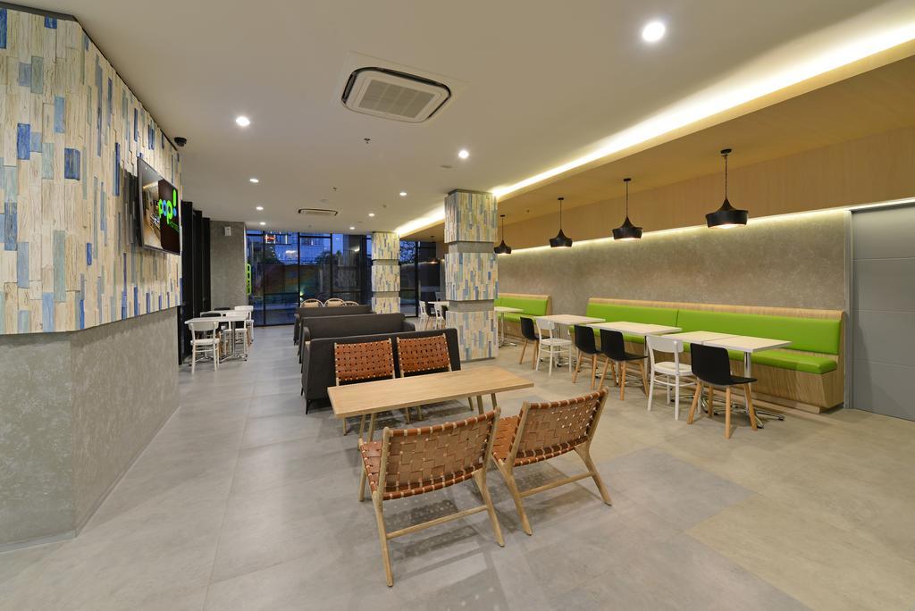 Pop! Hotel Timoho Yogyakarta Exterior foto